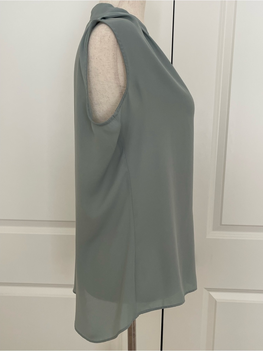 Rose & Olive Sleeveless V-Neck Camisole in Sage - Picture 3 of 10
